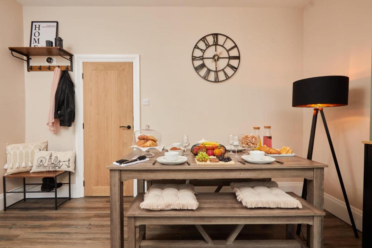 10 Percent Off - 3 Nights - Leeds - Bradford - Free Parking Bradford (West Yorkshire)