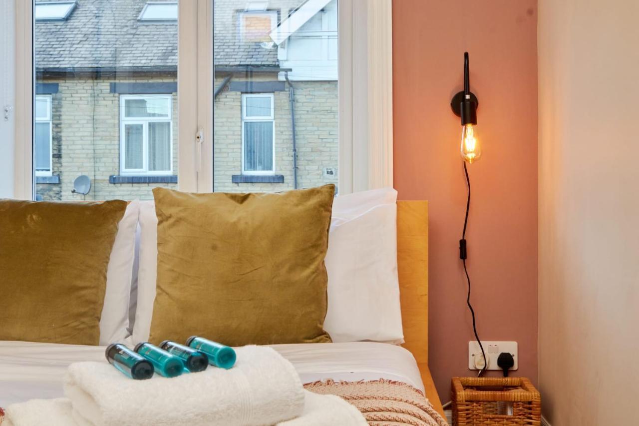10 Percent Off - 3 Nights - Leeds - Bradford - Free Parking * Bradford (West Yorkshire)