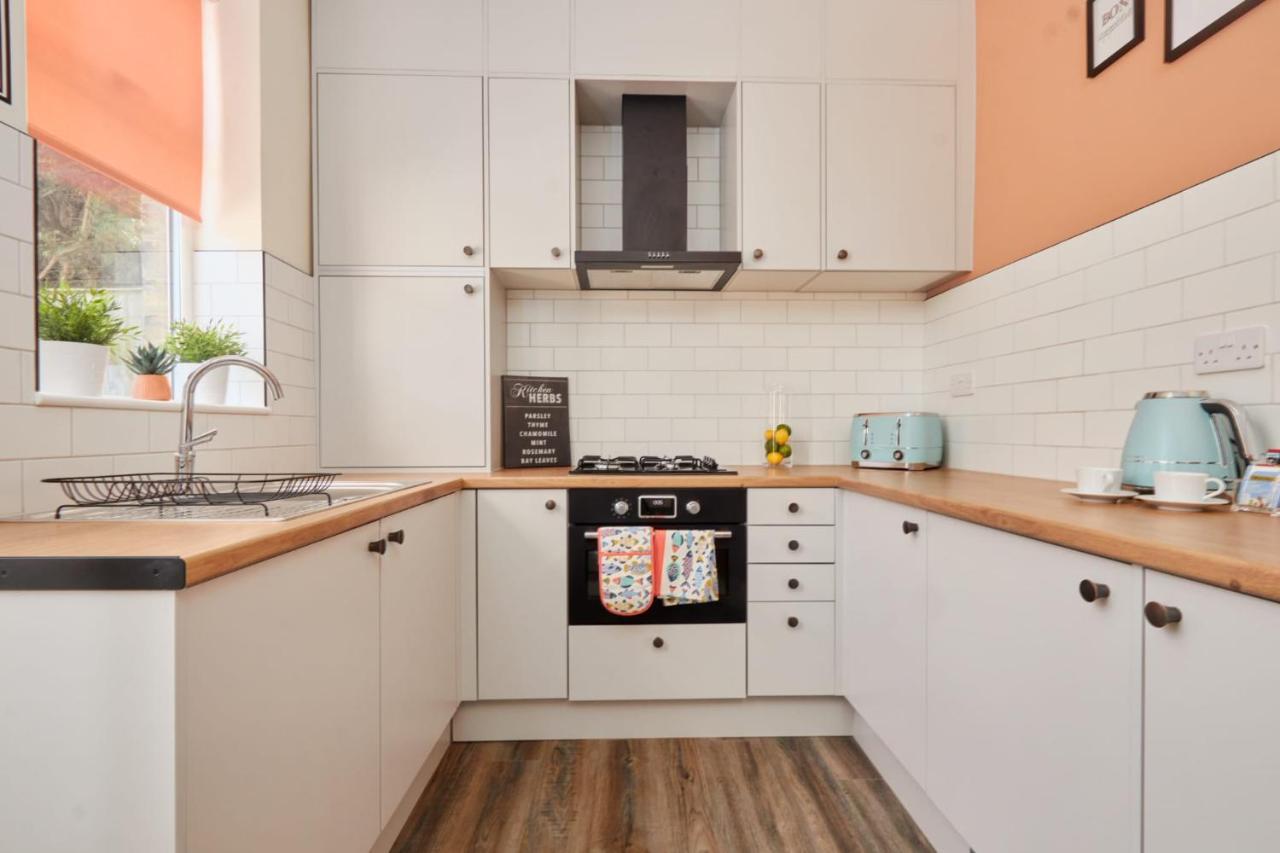 10 Percent Off - 3 Nights - Leeds - Bradford - Free Parking Holiday home Bradford (West Yorkshire)